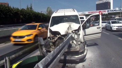  Bariyerlerin ok gibi saplandığı araçtan yaralı olarak kurtuldu 