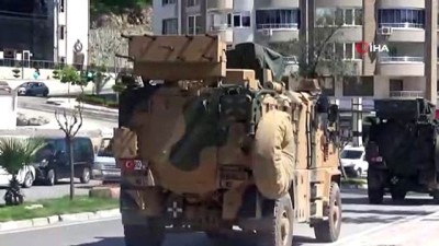  Sınıra askeri sevkiyat sürüyor 