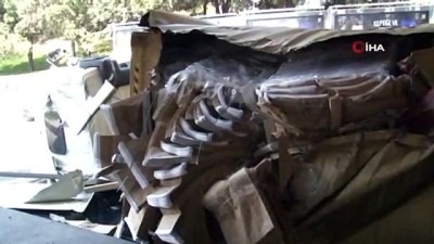 kirkoy -  Bakırköy Yeşilyurt tren üst geçidine çarpan tır yan yattı. Olay yerine itfaiye ekipleri ve polis sevk edildi. Kaza nedeniyle bölgede trafik yoğunluğu oluştu.  Videosu