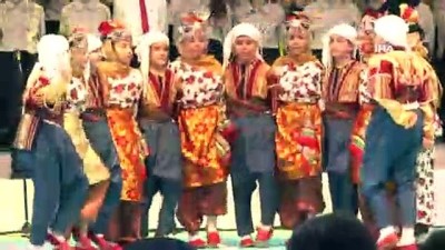 kompozisyon -  İstanbul’da çocuk bayramı kutlamaları renkli görüntülere sahne oldu  Videosu
