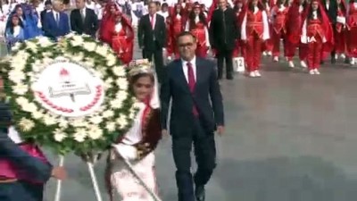saygi durusu -  İzmir'de 23 Nisan coşkusu  Videosu