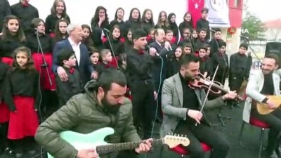 kompozisyon -  Validen 23 Nisan türküsü Videosu