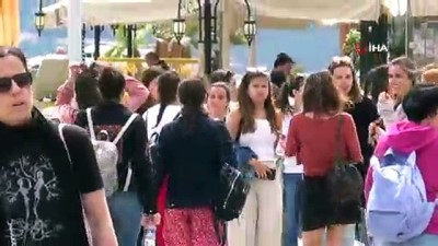  1572 turisti taşıyan kruvaziyer Marmaris Limanı’na demirledi