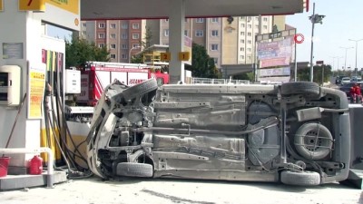 yavaslar -  Başakşehir’de faciadan dönüldü, bir araç benzinliğe daldı  Videosu
