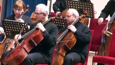  CHP Lideri Kılıçdaroğlu Tiflis Senfoni Orkestrası konserinde
