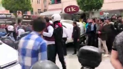  Alanya’da 'dur' ihtarına uymayan motosikletli polisleri alarma geçirdi 
