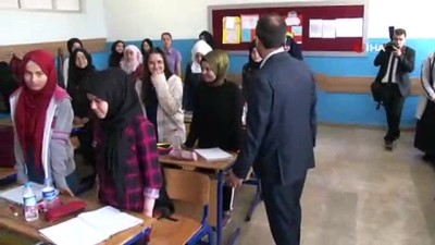 Mahir İz Anadolu İmam Hatip Lisesi’ne Bakan Kasapoğlu’ndan ziyaret