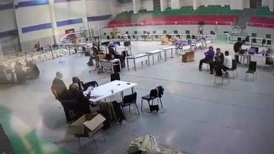 Bayrampaşa'da geçersiz oylar sayılıyor - İSTANBUL 