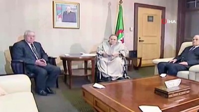  - Cezayir Cumhurbaşkanı Buteflika'nın İstifa Anı 
