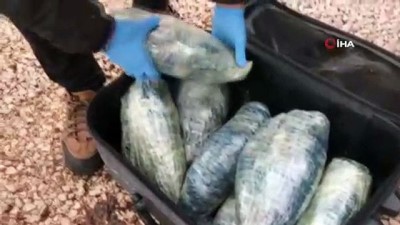  Kahramanmaraş polisi valizlere gizlenmiş 15 kilo uyuşturucu ele geçirdi 