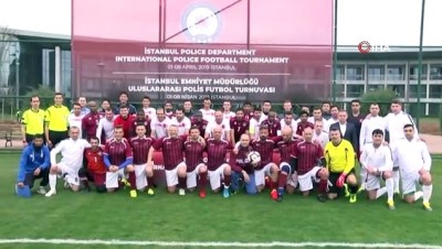 Uluslararası Polis Futbol Turnuvası'nda heyecan sürüyor 
