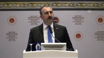 Adalet Bakanı Gül: 'İnsanın doğuştan gelen hak ve özgürlüklerini dikkate almadan hukuku tanımlayamayız' - ANKARA 
