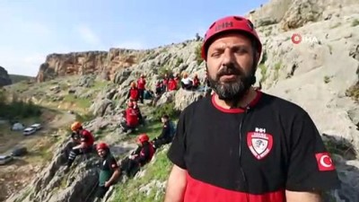 baglama -  Arama kurtarma ekiplerinin zorlu eğitimi  Videosu