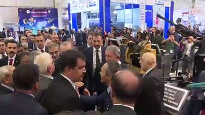 Cumhurbaşkanı Erdoğan ve Milli Savunma Bakanı Hulusi Akar İDEF fuarını gezdi - İSTANBUL 