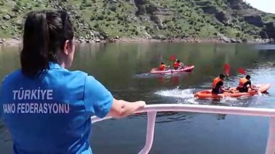 lise ogrencisi - Geleceğin kanocuları Diyarbakır'da kürek çekti  Videosu