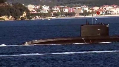  Rus denizaltısı Çanakkale Boğazı'ndan geçti 