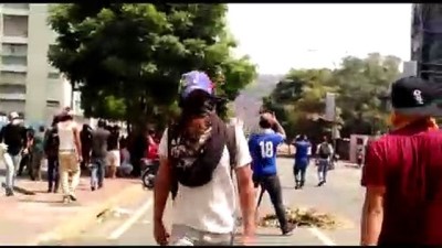 Venezuela'da darbe girişimi - Guaido destekçileri sokakta - CARACAS