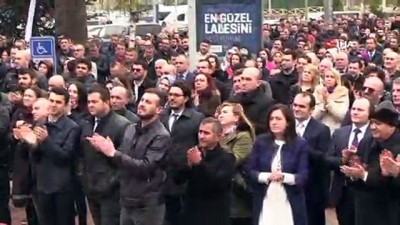 belediye otobusu -  Görevi devreden eski belediye başkanı, eve otobüsle döndü  Videosu