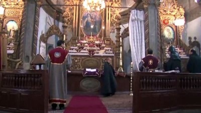 ziyaretciler -  Ermeni cemaati miçing ayini için toplandı  Videosu