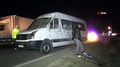 yolcu minibus -  Ankara’nın Polatlı ilçesinde yolcu minibüsü devrildi: 4 yaralı  Videosu