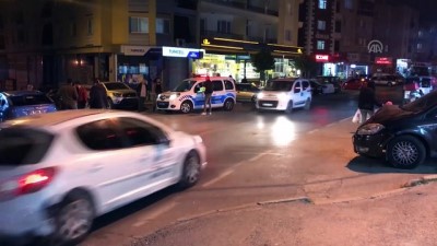 İzmir'de trafik kazası: 2 yaralı 