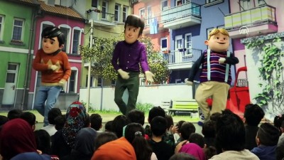 turne - Rafadan Tayfa kahramanları Türk çocuklarla buluştu - ROTTERDAM  Videosu