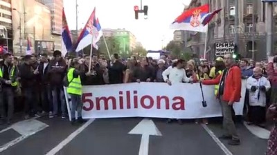 meclis baskani - Sırbistan'da hükümet karşıtı protestolar sürüyor - BELGRAD Videosu