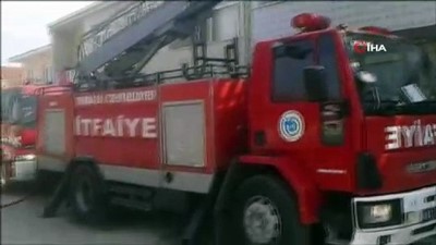 gecmis olsun -  Yangın mahalleyi sokağa döktü  Videosu