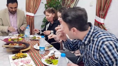 yemek yarismasi - Mut'ta yemek yarışması - MERSİN  Videosu