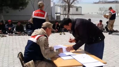 gocmen kacakciligi - Van'da 67 düzensiz göçmen yakalandı  Videosu