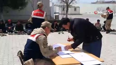 tahkikat -  Van’da 69 düzensiz göçmen yakalandı  Videosu