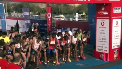 dera -  Vodafone İstanbul 14. Yarı Maratonu başladı  Videosu