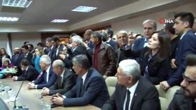 genclik kollari -  Balıkesir'de Yücel Yılmaz görevi devraldı Videosu