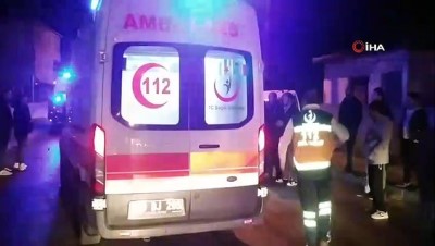  Tekirdağ'da Kamyonet Traktöre çarptı: 4 Yaralı 
