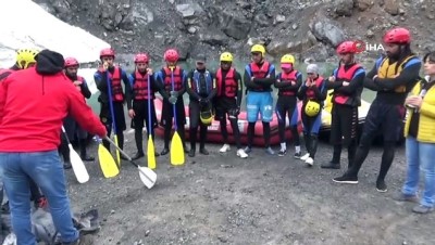 zap suyu - Zap Suyunda Rafting Şampiyonasına hazırlanıyorlar Videosu