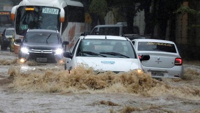 sel felaketi - 3 kat yağış düştü Rio de Janerio'daki sel felaketi 3 can aldı Videosu