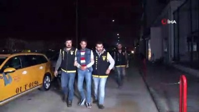 valid -  Bursa’da karısını ve kayınvalidesini öldüren zanlı Adana’da yakalandı Videosu