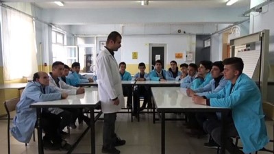 robot - Erciş'te öğrenciler robot tasarlamayı öğreniyor - VAN  Videosu