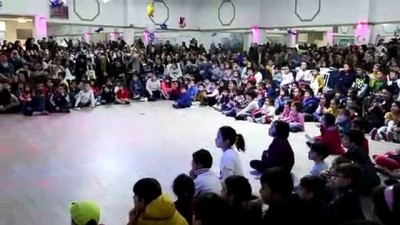 turne - YTB, Rafadan Tayfa'yı çocuklarla buluşturdu - BRÜKSEL Videosu