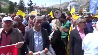 genclik kollari -  1 Mayıs Kutlamalarında İstiklal Marşı krizi Videosu
