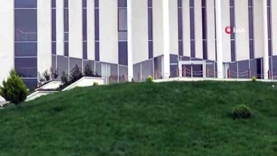  Kültür ve Kongre merkezinde asma tavan çöktü 