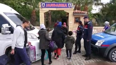 nani - 36 düzensiz göçmen yakalandı - ÇANAKKALE  Videosu
