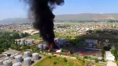 sivil savunma - Kırgızistan'ın güneyinde petrol deposunda yangın - BİŞKEK Videosu