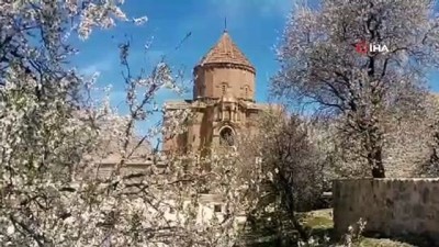 ziyaretciler -  Akdamar Adası şimdi başka güzel  Videosu