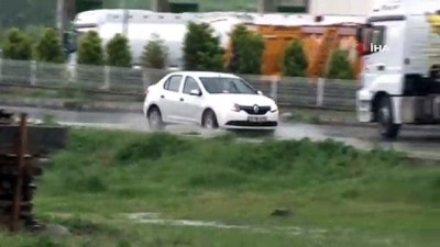 siddetli ruzgar -  Arnavutköy'de sağanak yağış etkili oldu  Videosu
