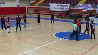 gorme engelliler - Engelliler engel tanımadı  Videosu