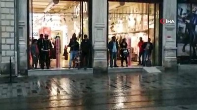 kapali alan -  İstanbul'da etkili olan yağmur vatandaşlara zor anlar yaşattı  Videosu