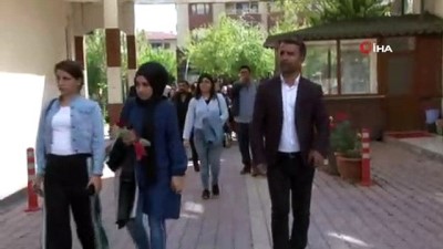  Annelerinden uzak öğrenciler şehit annelerini unutmadı
