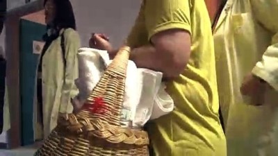 hasta ziyareti - Hasta ve yakınlarının gönüllü anneleri: 'Sarı Melekler' - ANTALYA  Videosu
