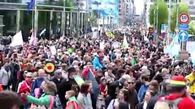 kuresel iklim degisikligi - İklim değişikliği protestosu - BRÜKSEL Videosu